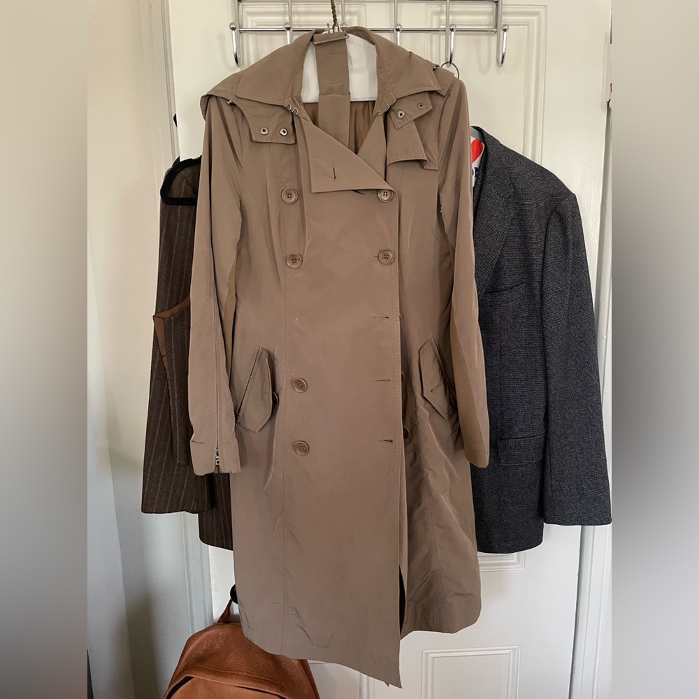 BCBG MAXAZRIA Tan Double-Breasted Trench Coat